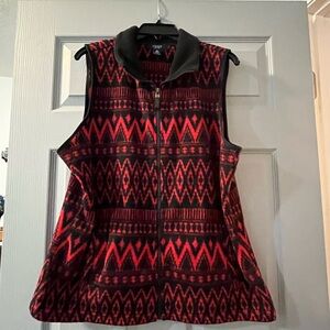 Chaps Black and Red Patterned Vest